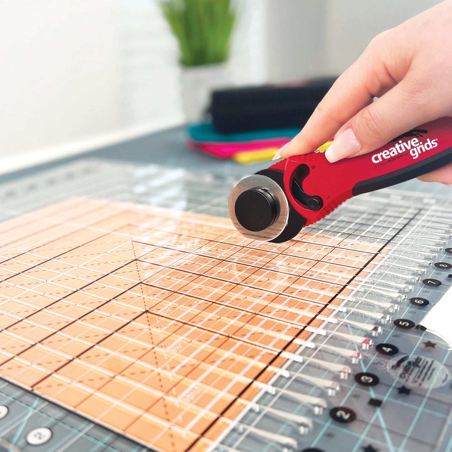 Creative Grids 45mm Rotary Cutter with Case
